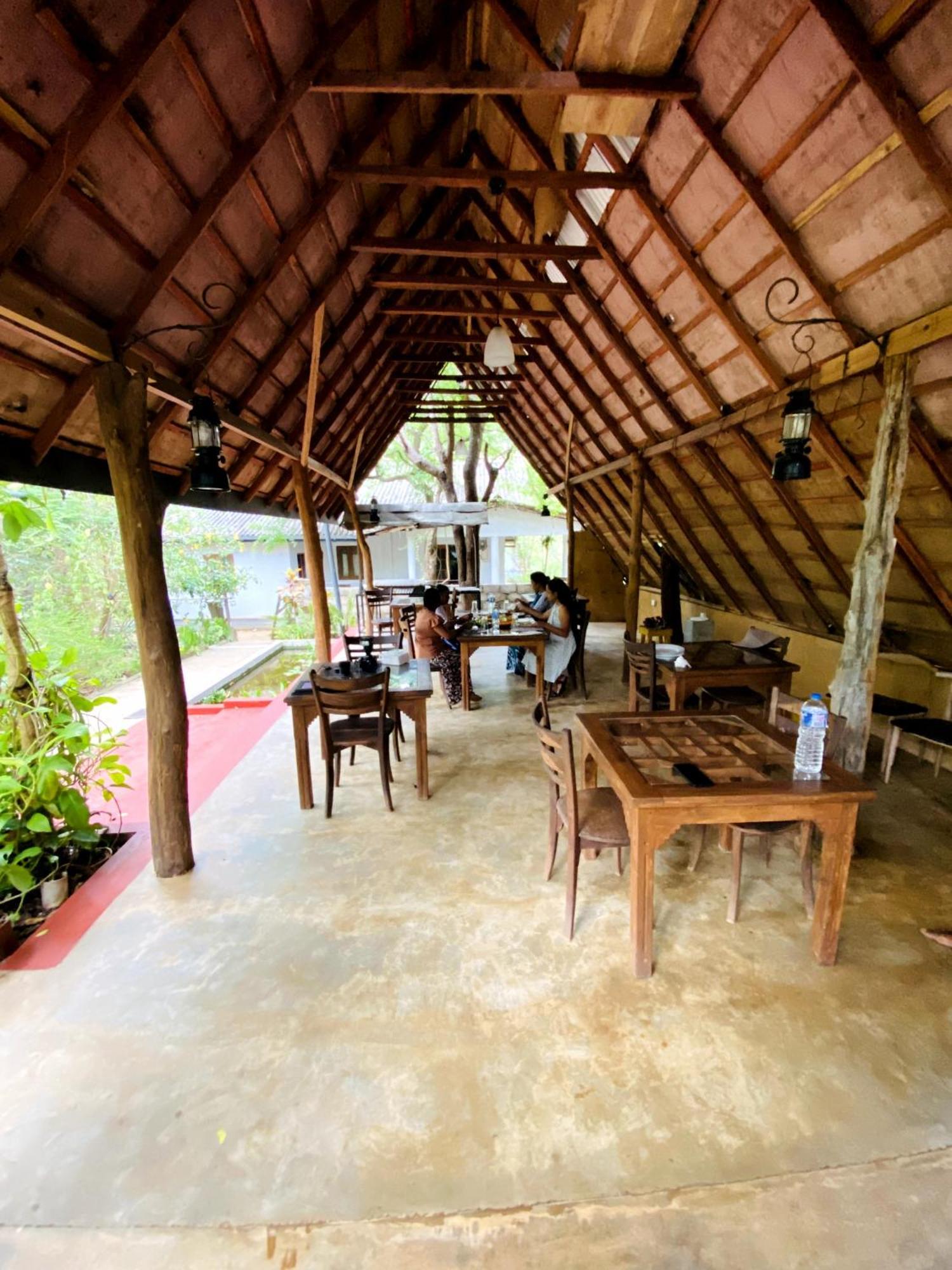Weaver Bird Villa Habarana Exterior foto