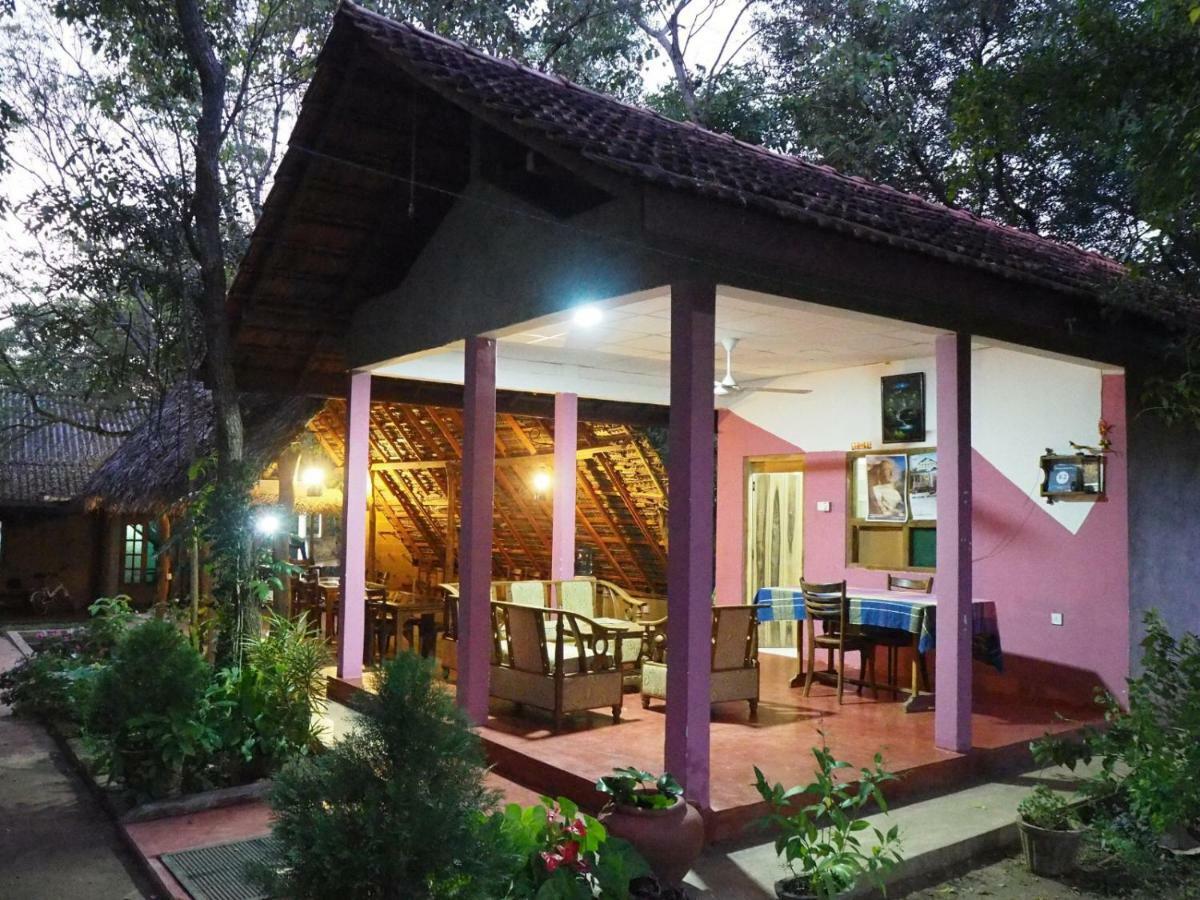 Weaver Bird Villa Habarana Exterior foto